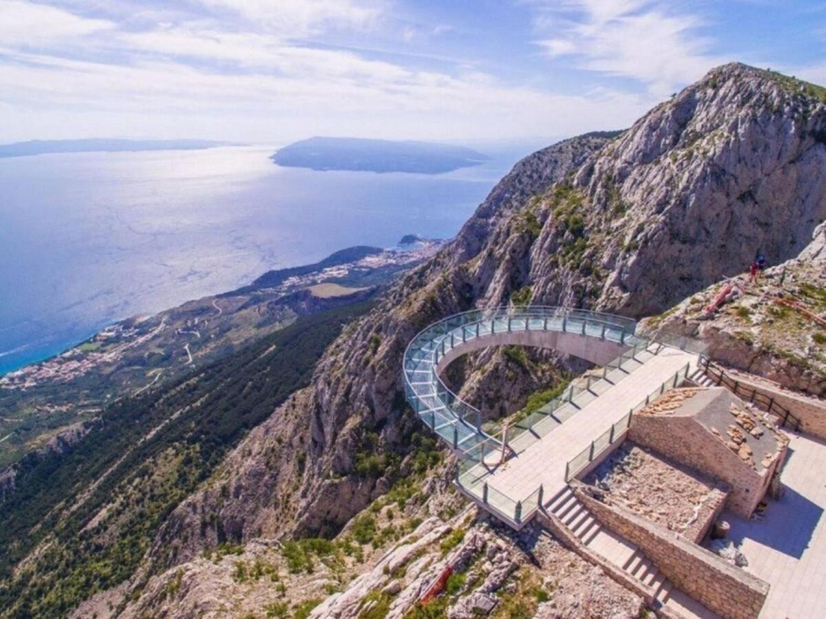 Navis Sea View Apartment With Pool Makarska Exterior foto